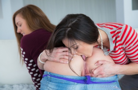 Мэдди Орейли и Кендра Ласт ведут себя как лесбиянки и жестко трахаются 6