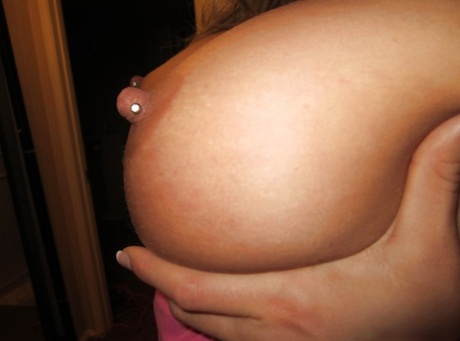 Бывшая блондинка Саманта Сент снимает с себя одежду для селфи в обнаженном виде 4